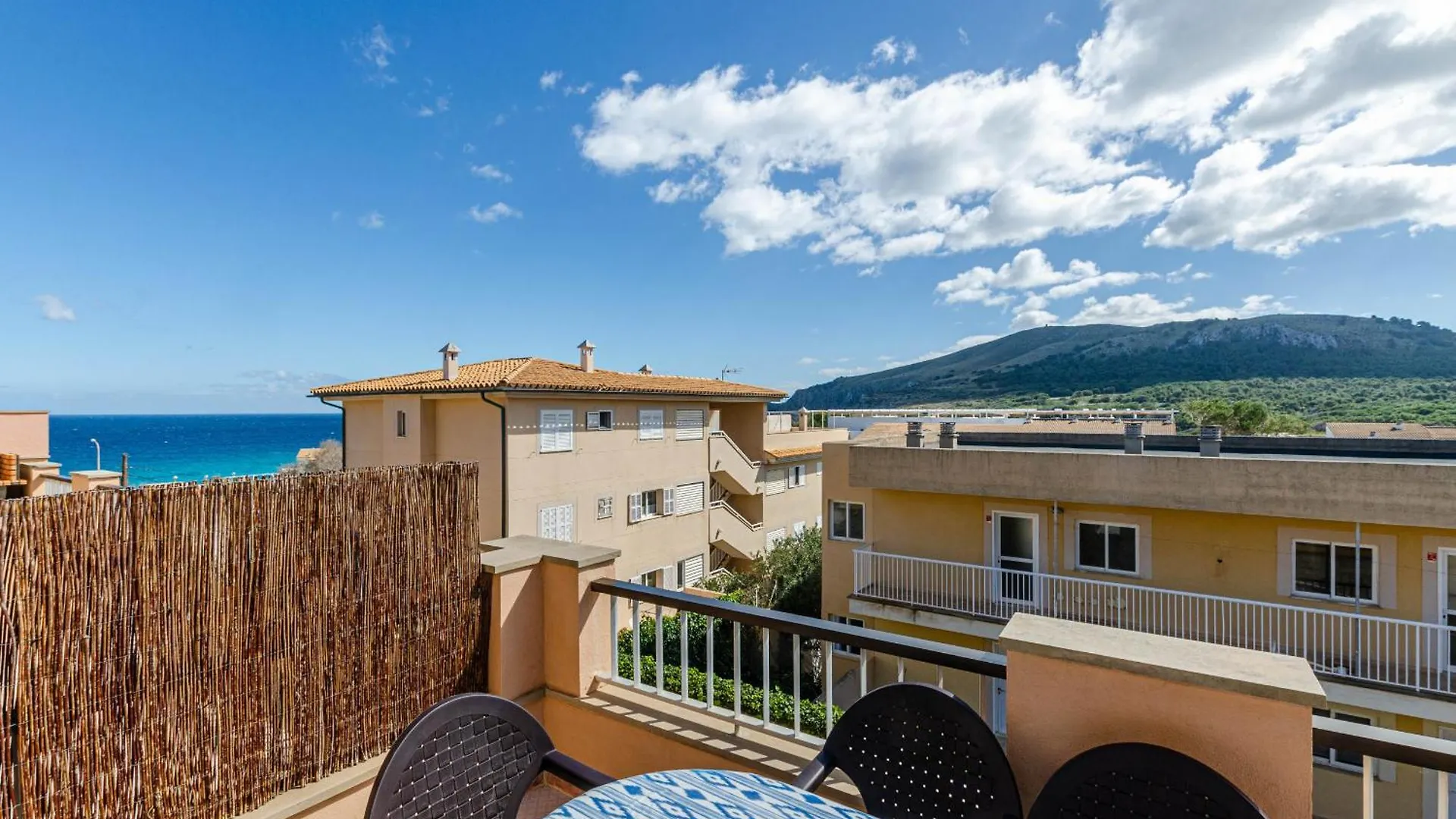 Yourhouse Sol I Mar 1 Beach Apartment 칼라 메스키다 0*,  스페인