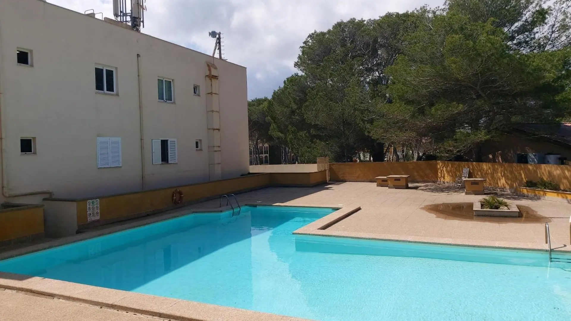 Yourhouse Sol I Mar 1 Beach Apartment 칼라 메스키다 0*,  스페인